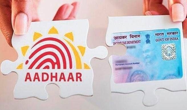 Last date to link Aadhaar card and PAN on March 31. Details here